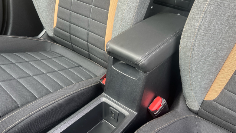 Citroen C3 Aircross 83kW Standard Range Plus 44kWh 5dr Auto Electric Hatchback